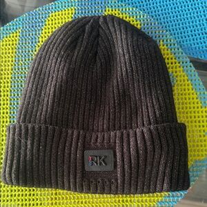 RK Black Ribbed Knit Beanie